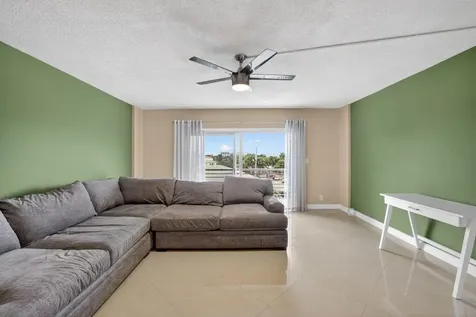 2900 NE 30th Street Fort Lauderdale FL 33306