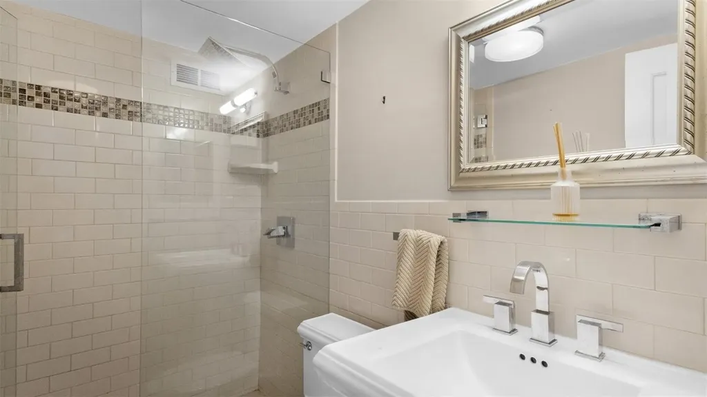 888 Intracoastal Drive Fort Lauderdale FL 33304