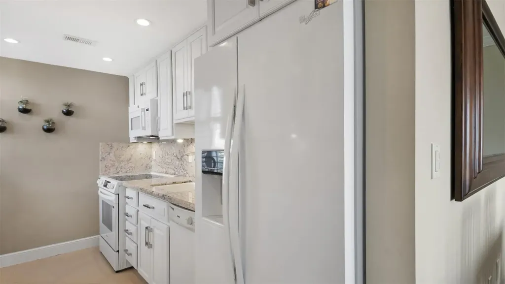 888 Intracoastal Drive Fort Lauderdale FL 33304
