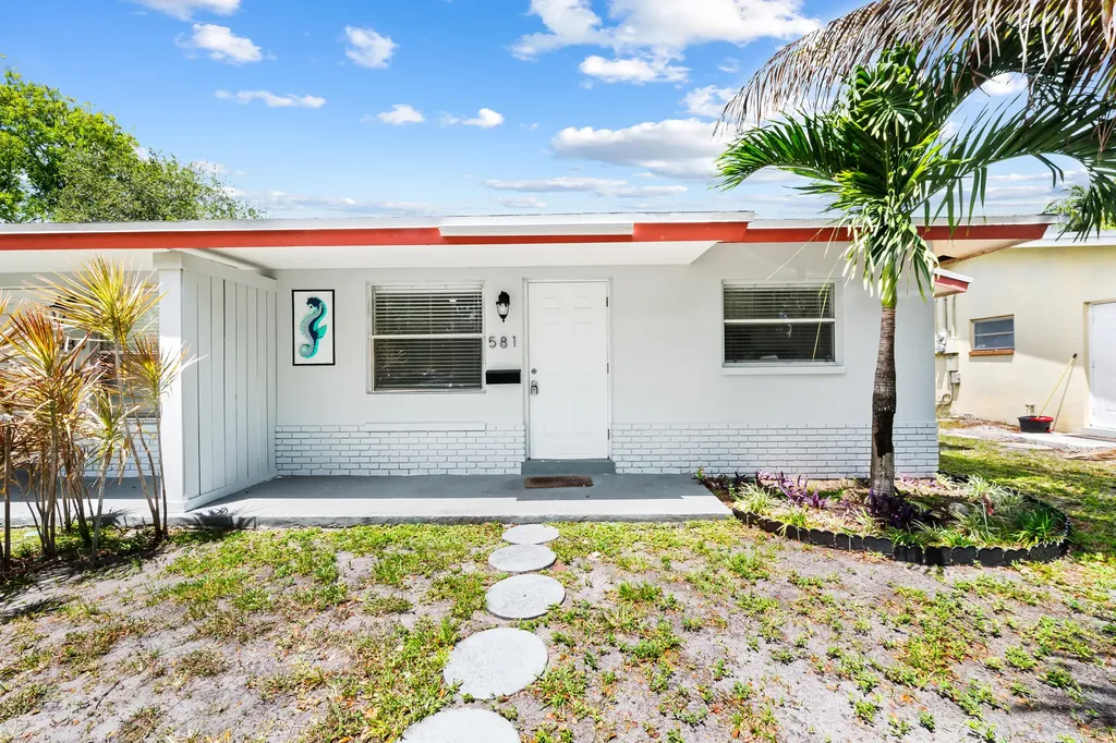581 NW 17th Place Fort Lauderdale FL 33311