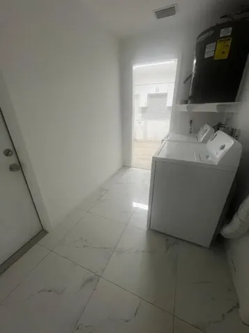 8550 Taft Street Pembroke Pines FL 33024