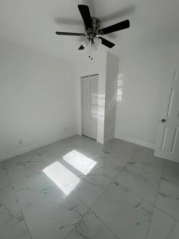 8550 Taft Street Pembroke Pines FL 33024