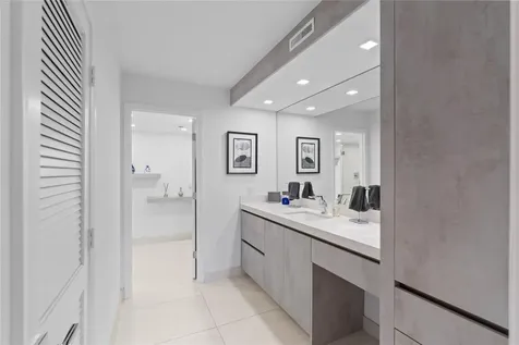 4900 N Ocean Boulevard Lauderdale By The Sea FL 33308