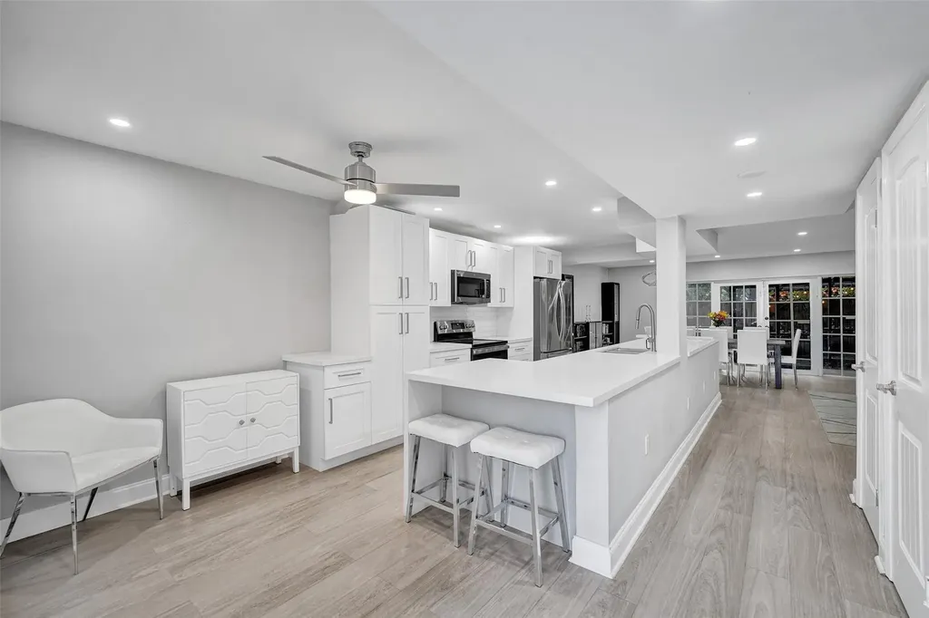 3301 Raleigh Street Hollywood FL 33021