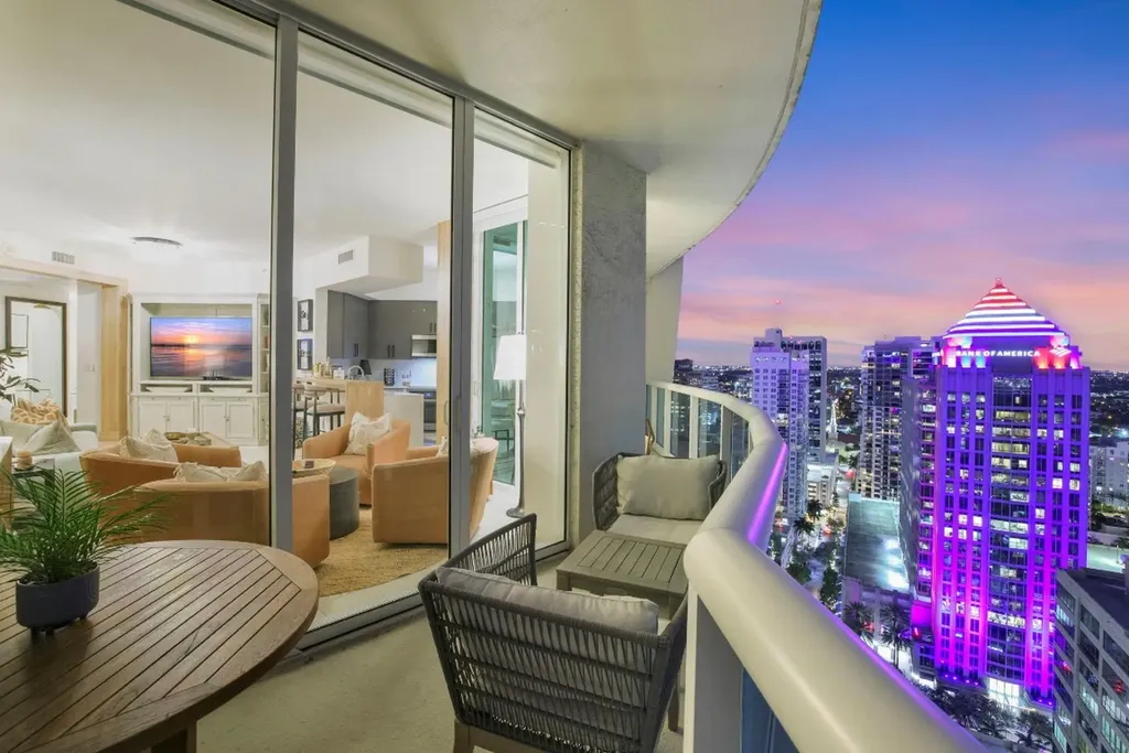 347 N New River Drive Fort Lauderdale FL 33301