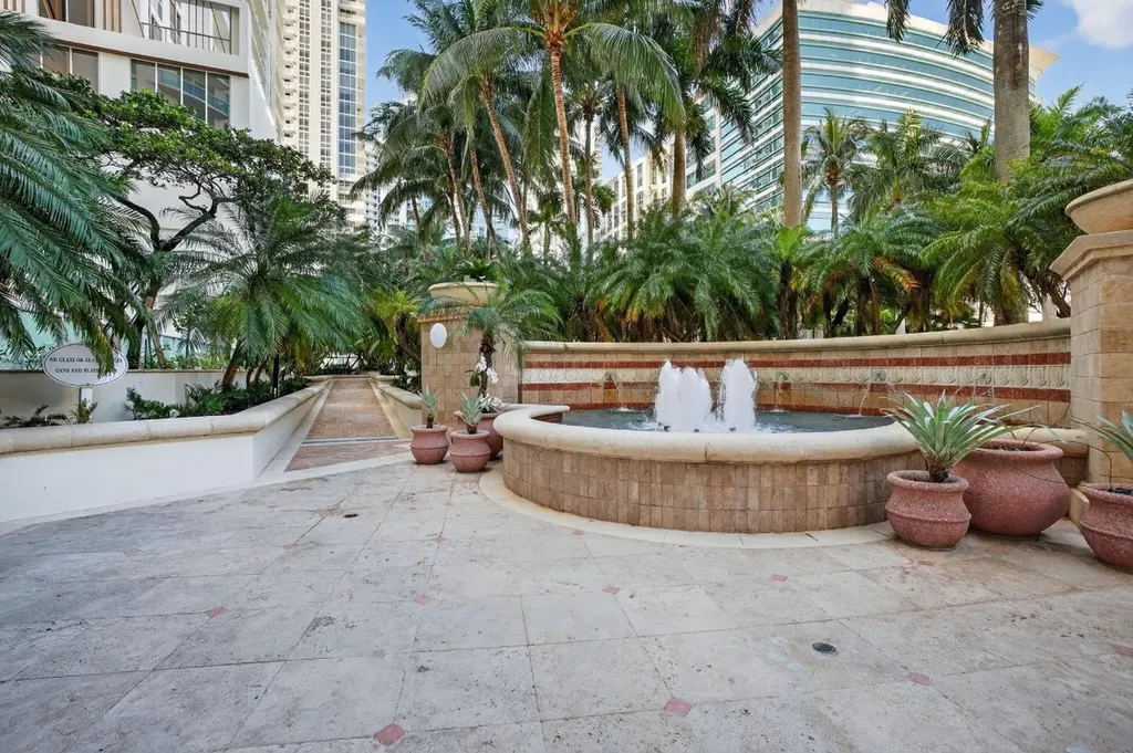 347 N New River Drive Fort Lauderdale FL 33301