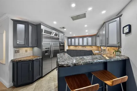 629 Kensington Place Wilton Manors FL 33305