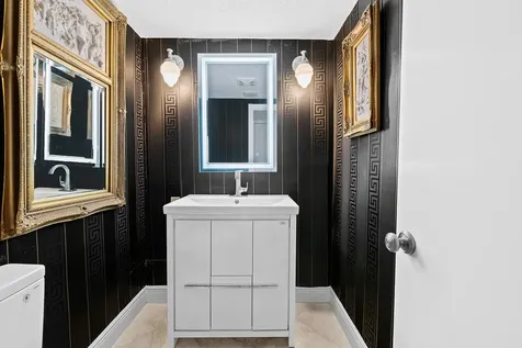 629 Kensington Place Wilton Manors FL 33305