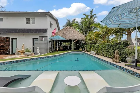 629 Kensington Place Wilton Manors FL 33305