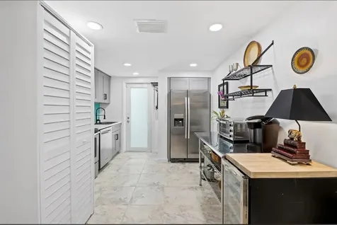 629 Kensington Place Wilton Manors FL 33305