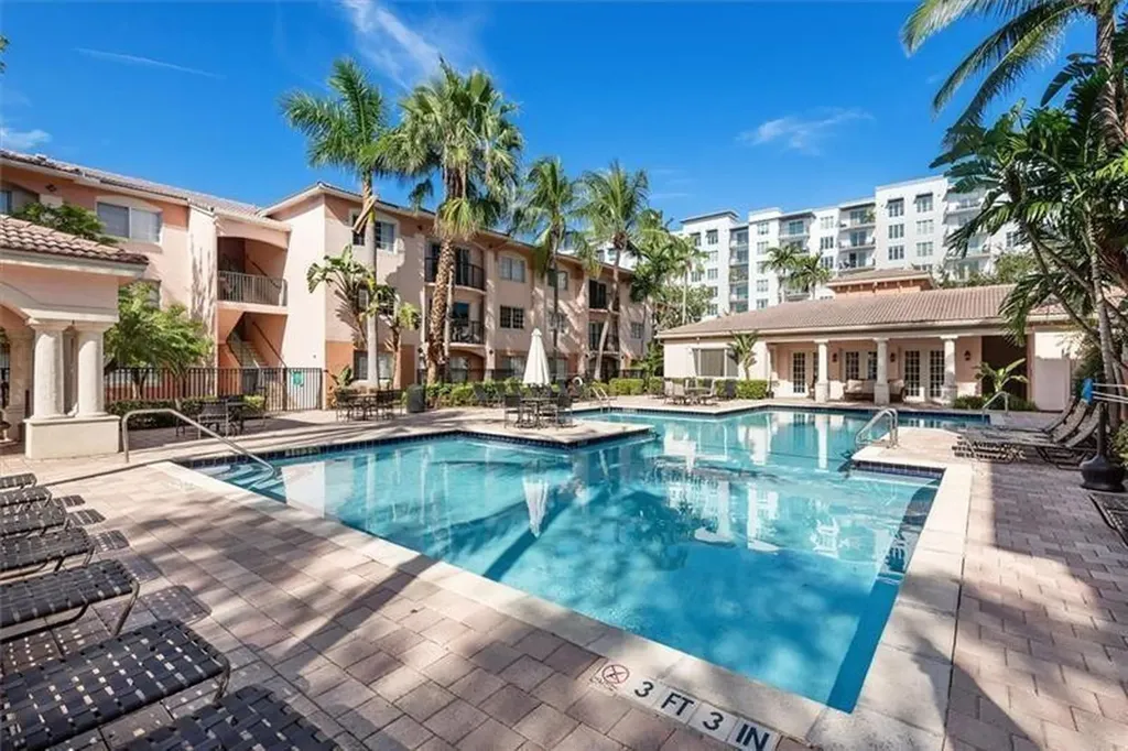 2125 SE 10 Avenue Fort Lauderdale FL 33316