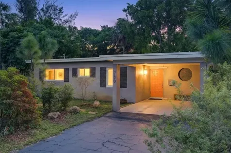 780 NW 33rd Street Oakland Park FL 33309