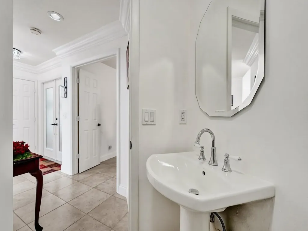 6298 Brava Way Boca Raton FL 33433