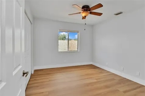 5240 NW 112th Way Coral Springs FL 33076