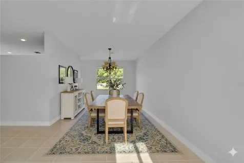 5240 NW 112th Way Coral Springs FL 33076