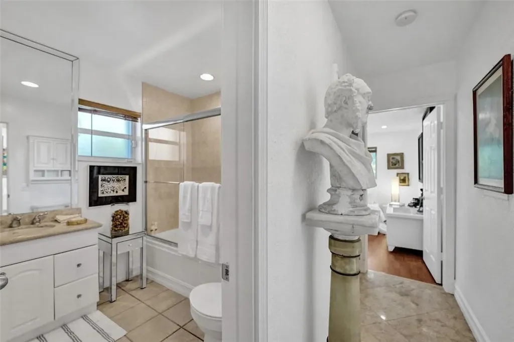 2525 SE 7th Drive Pompano Beach FL 33062