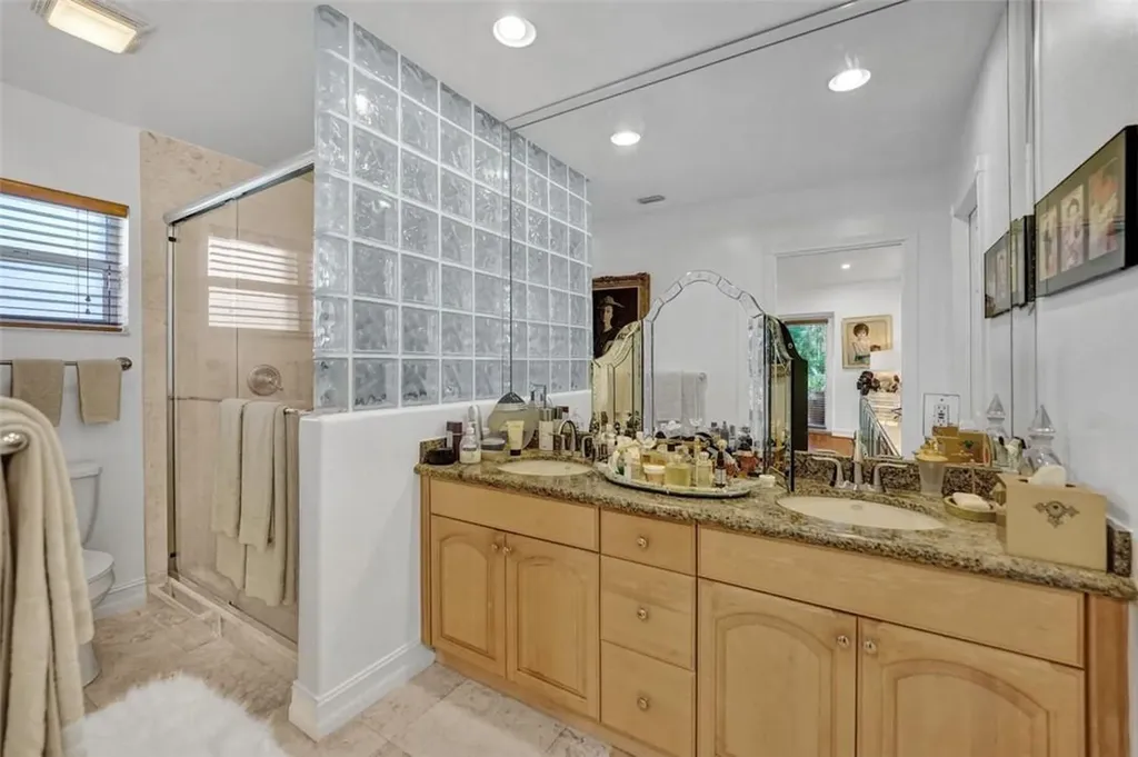 2525 SE 7th Drive Pompano Beach FL 33062
