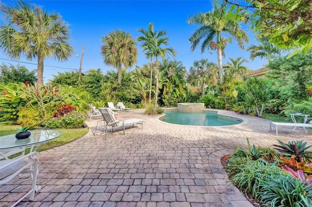 2525 SE 7th Drive Pompano Beach FL 33062