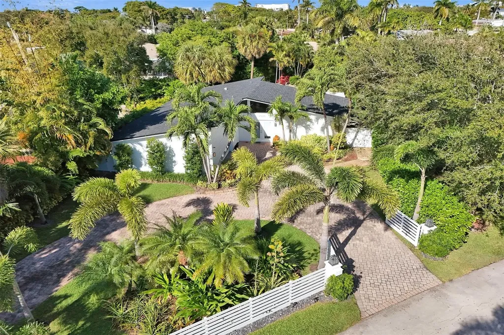 2525 SE 7th Drive Pompano Beach FL 33062