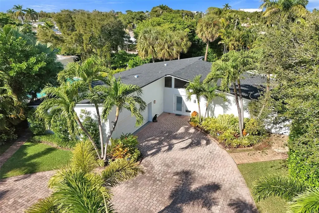 2525 SE 7th Drive Pompano Beach FL 33062