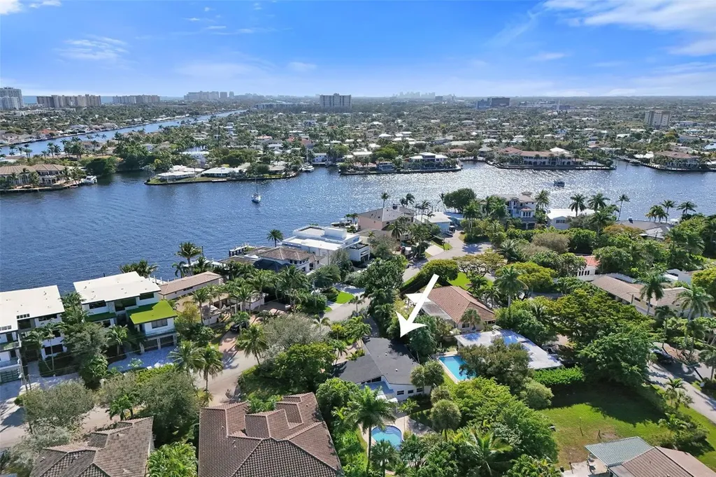 2525 SE 7th Drive Pompano Beach FL 33062