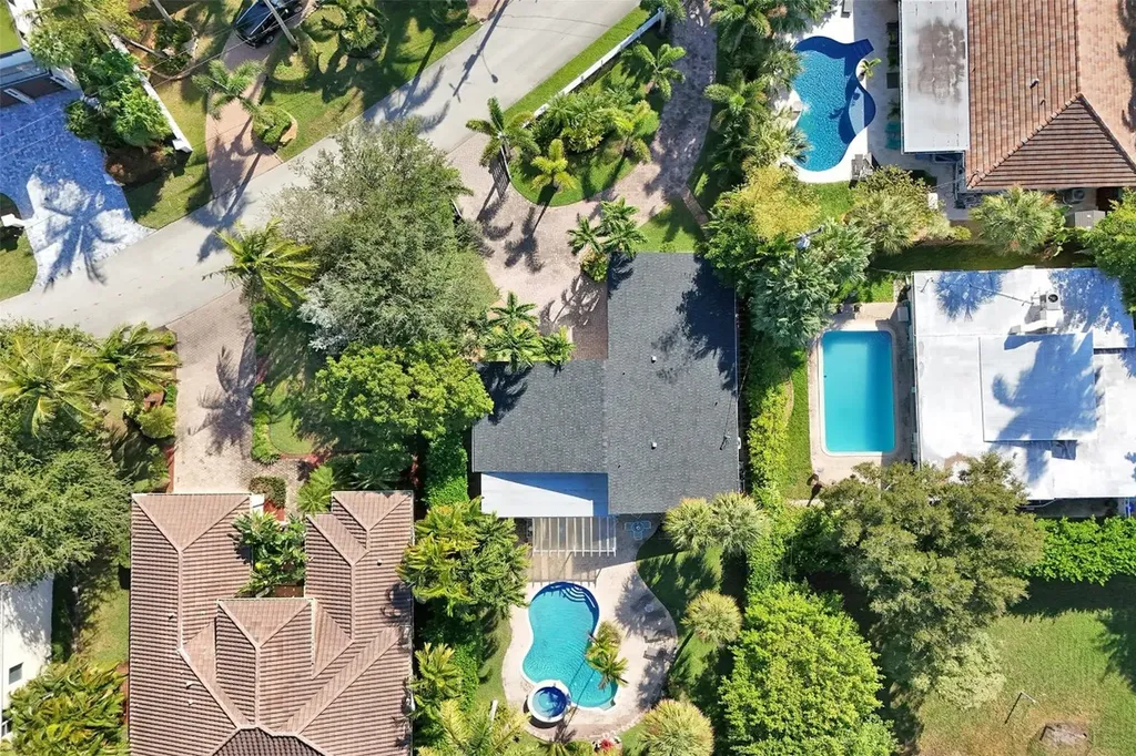 2525 SE 7th Drive Pompano Beach FL 33062