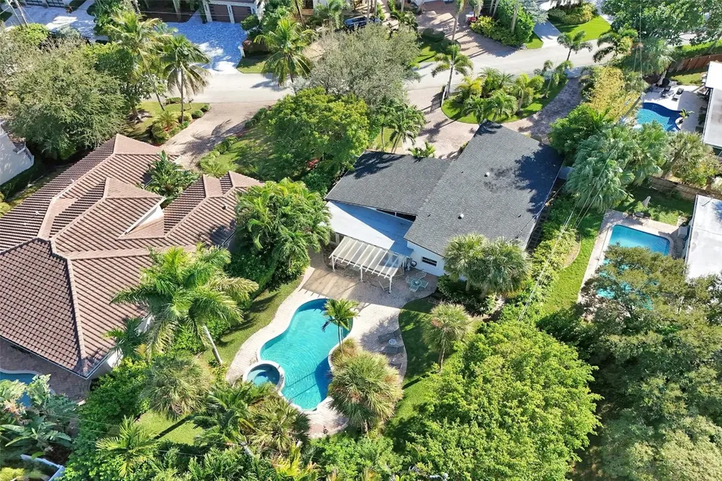 2525 SE 7th Drive Pompano Beach FL 33062