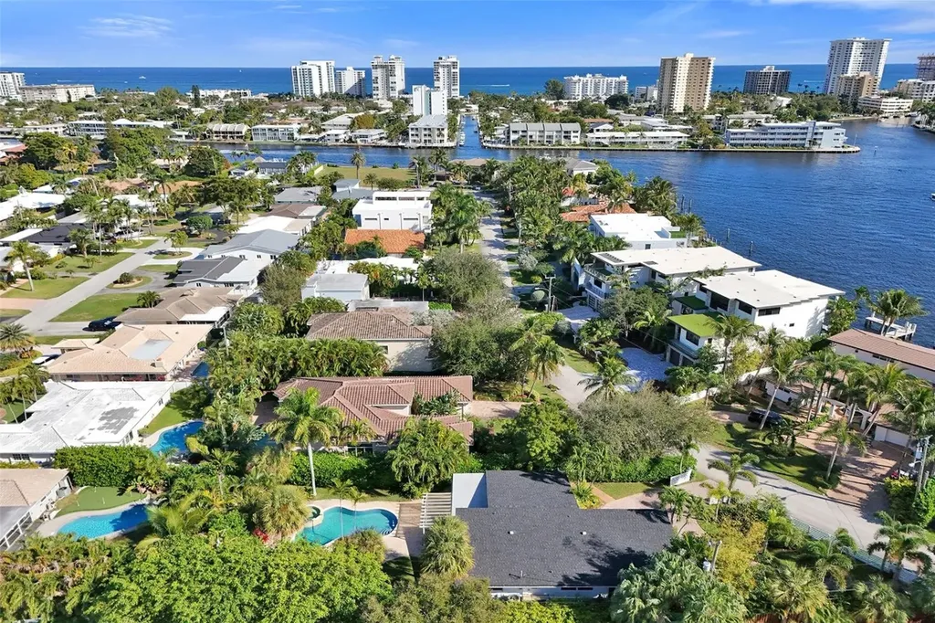 2525 SE 7th Drive Pompano Beach FL 33062