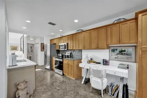 2525 SE 7th Drive Pompano Beach FL 33062