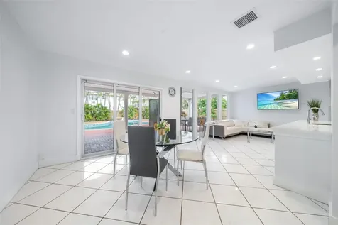 5317 Harrison Street Hollywood FL 33021