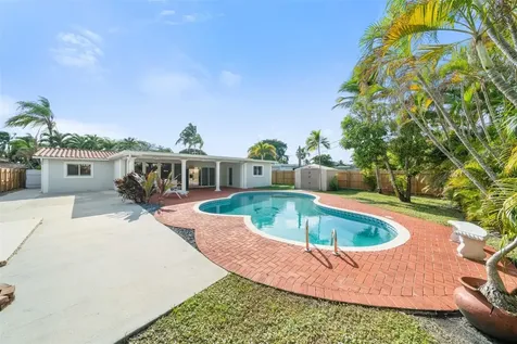 5317 Harrison Street Hollywood FL 33021