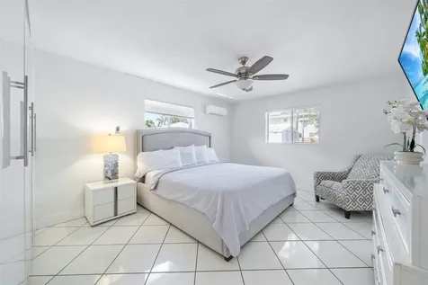 5317 Harrison Street Hollywood FL 33021