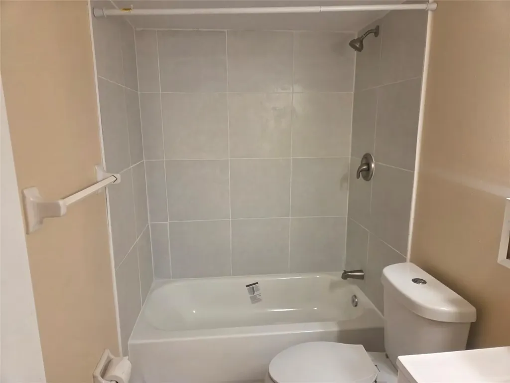 3351 NW 85th Avenue Coral Springs FL 33065