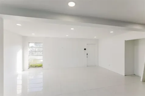 6609 NW 80th Court Tamarac FL 33321