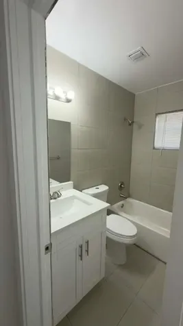 6817 SW 10th Street Pembroke Pines FL 33023