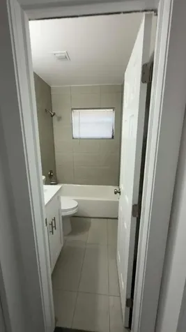 6817 SW 10th Street Pembroke Pines FL 33023