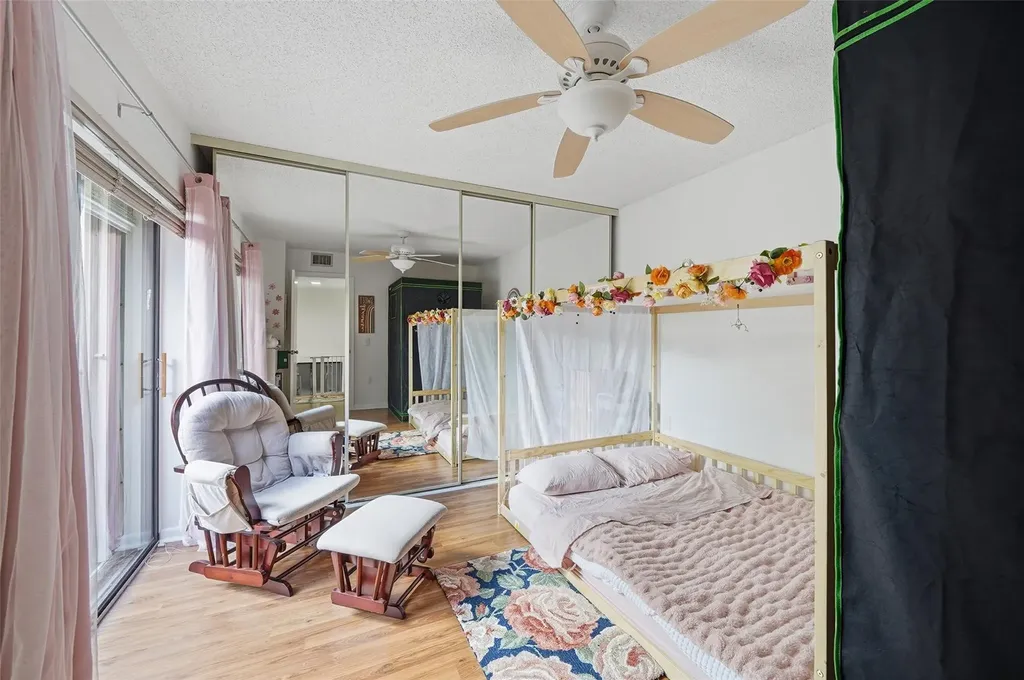 9142 SW 23rd Street Davie FL 33324