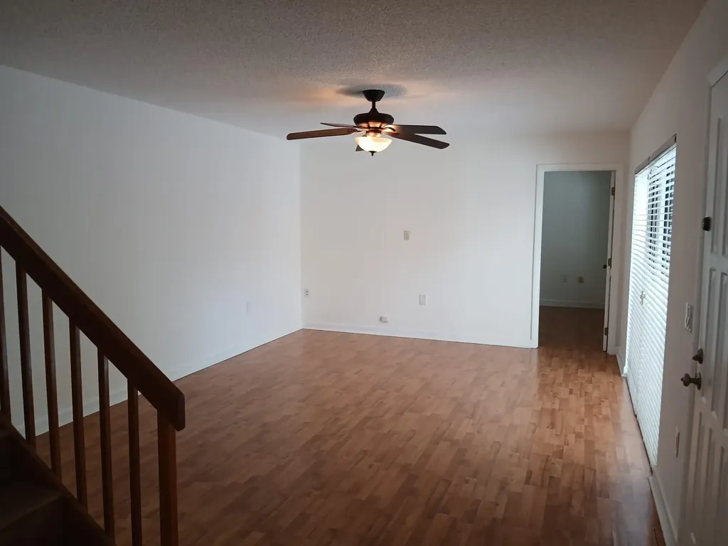9142 SW 23rd Street Davie FL 33324