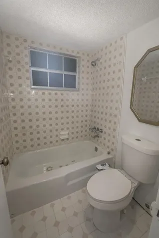 4281 NW 41st Street Lauderdale Lakes FL 33319