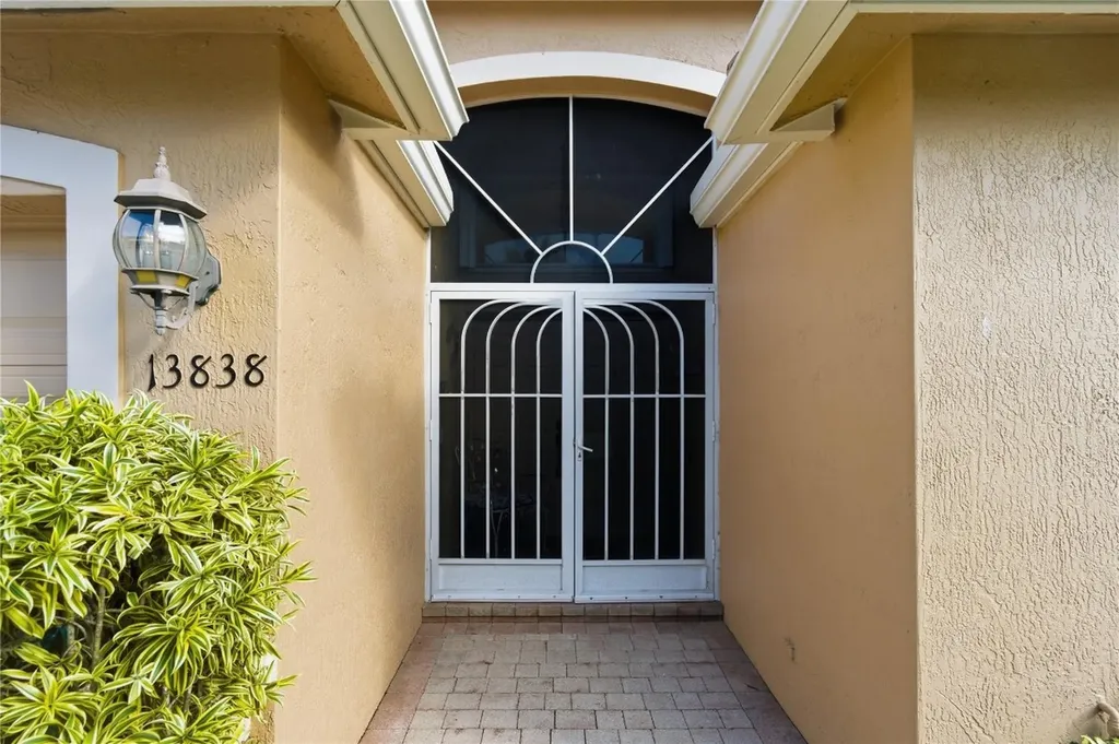13838 Via Tivoli Delray Beach FL 33446