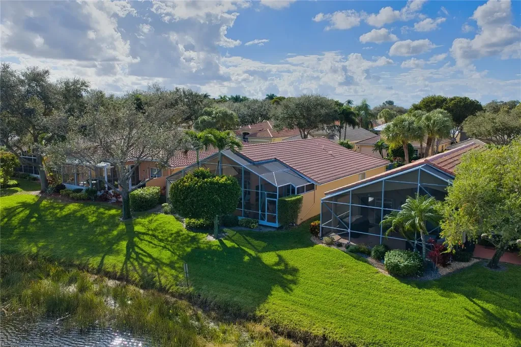 13838 Via Tivoli Delray Beach FL 33446