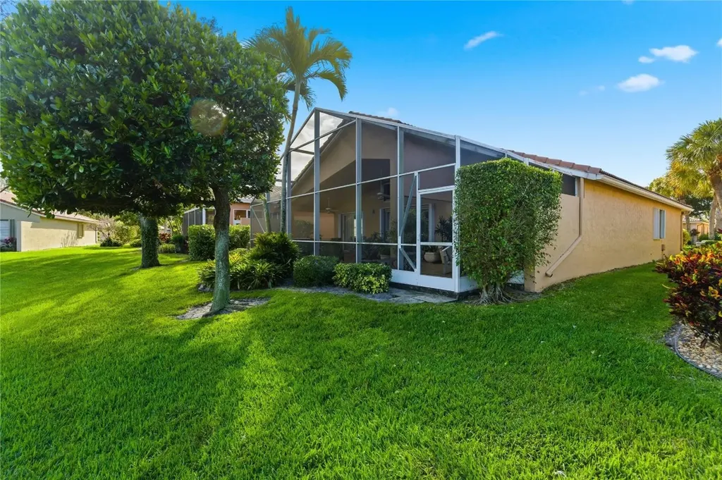13838 Via Tivoli Delray Beach FL 33446