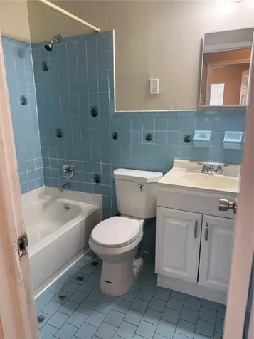 2156 NW 66th Street Miami FL 33147