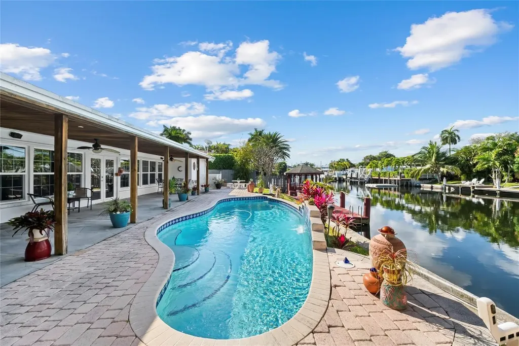 1735 NE 23rd Avenue Fort Lauderdale FL 33305