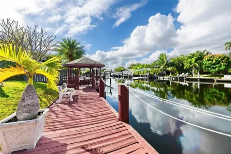 1735 NE 23rd Avenue Fort Lauderdale FL 33305