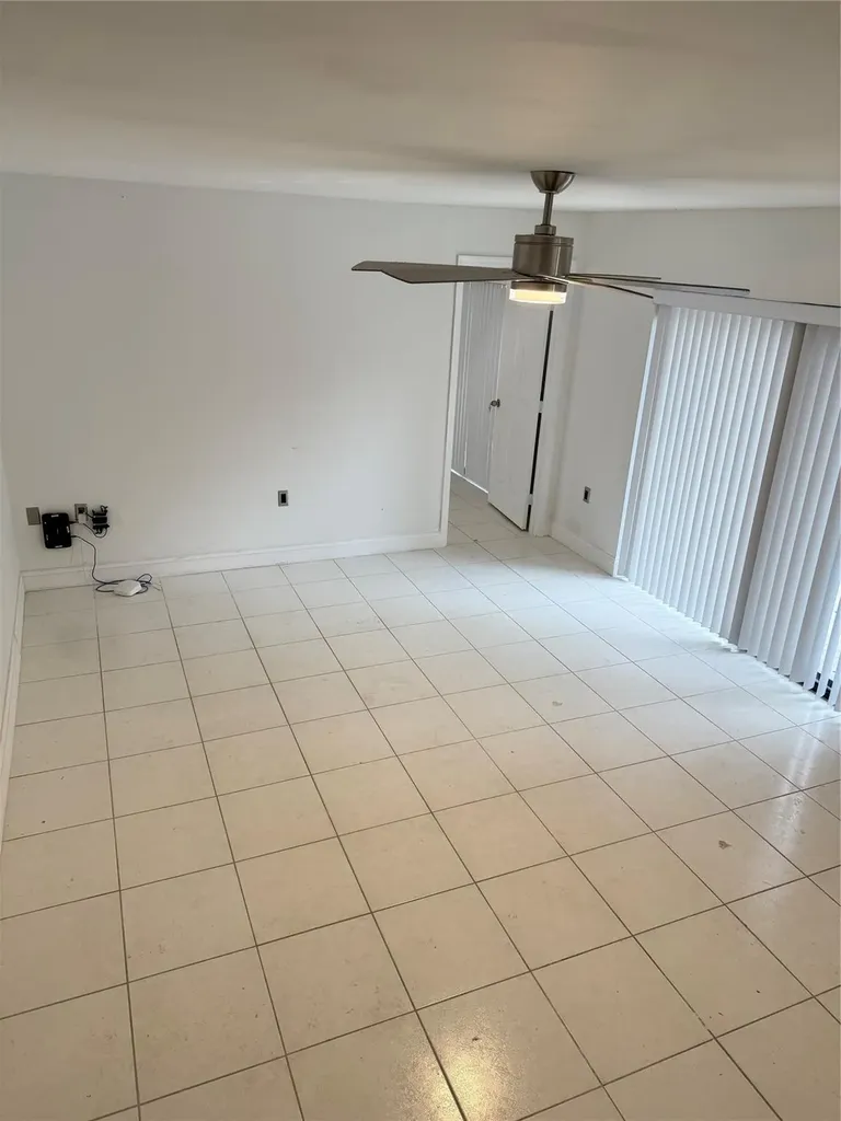 9138 SW 23rd Street Davie FL 33324