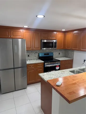 9138 SW 23rd Street Davie FL 33324