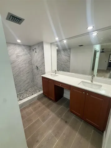 9138 SW 23rd Street Davie FL 33324