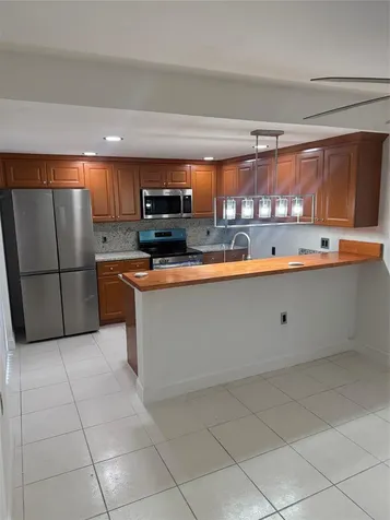 9138 SW 23rd Street Davie FL 33324