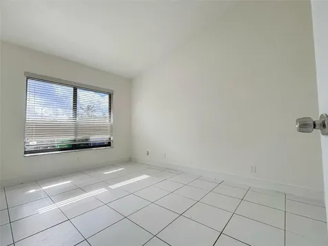 3553 Riverside Drive Coral Springs FL 33065